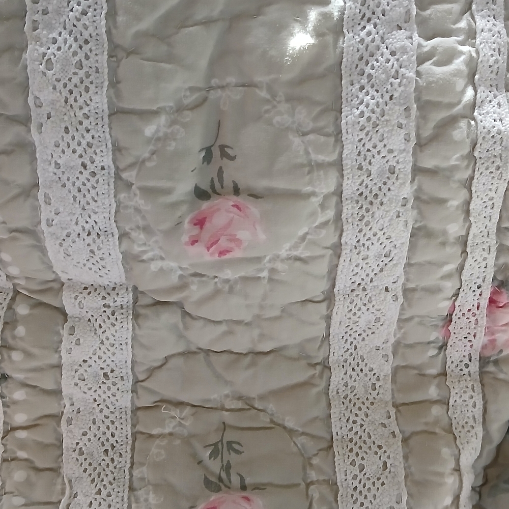 Simply Shabby Chic White Quilted Fabric
